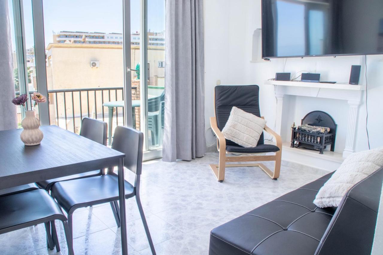 Jazmin 24 Apartment ตอร์เรโมลิโนส ภายนอก รูปภาพ